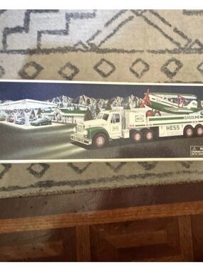 Hess 2000 Toy truck and Airplane